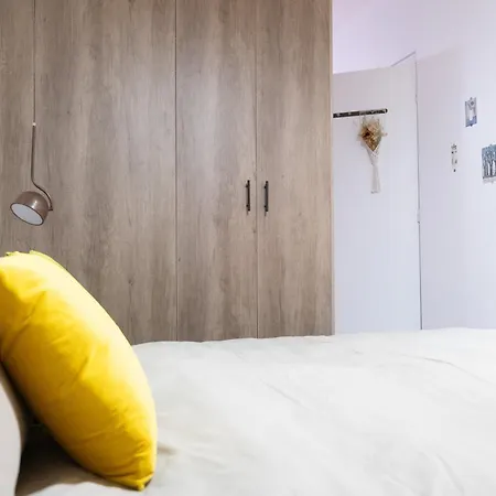 Apartment Sejour Chic Et Cosy Au Coeur De Versailles